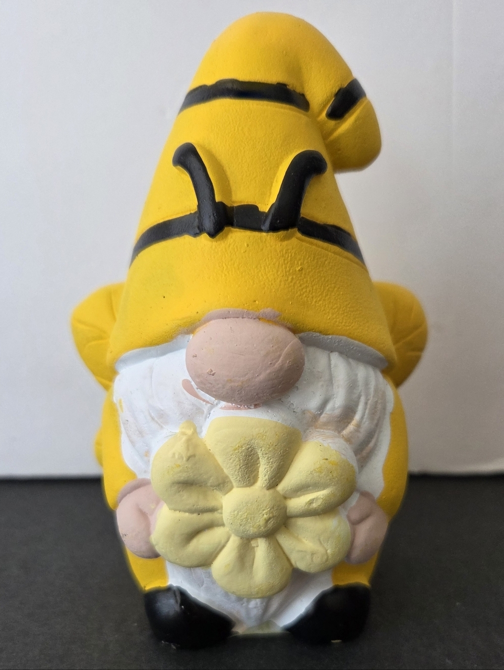 Bumble Bee Garden Gnome Figurine Yellow Black Striped Hat Flower Honeybee Decor